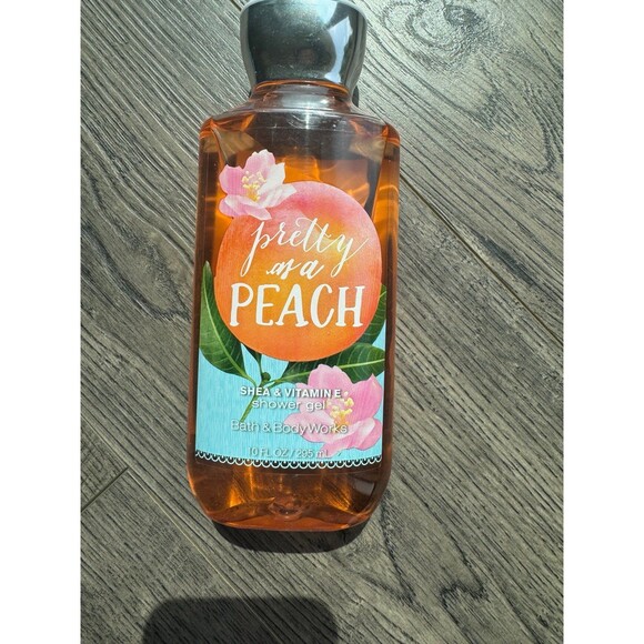 Bath & Body Works - Pretty as a Peach Shower Gel - 10 oz. - New - Picture 1 of 2